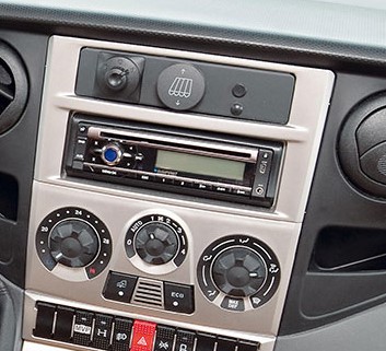 Autoradio 2 DIN Alpine Iveco Daily Depuis 2009 USB CD Mp3 Bluetooth