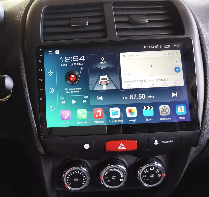 Autoradio avec GPS installé dans un Ssangyong